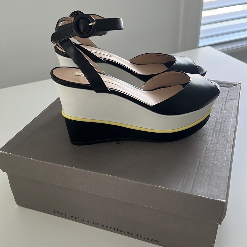 Ladies Wedge Platform Open Toe Sandal - image 4